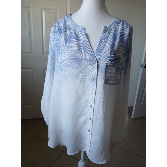 Fyve Womens Button Up Shirt Size 1X Ombre Blue White V Neck Roll Tab Lightweight - Picture 1 of 16